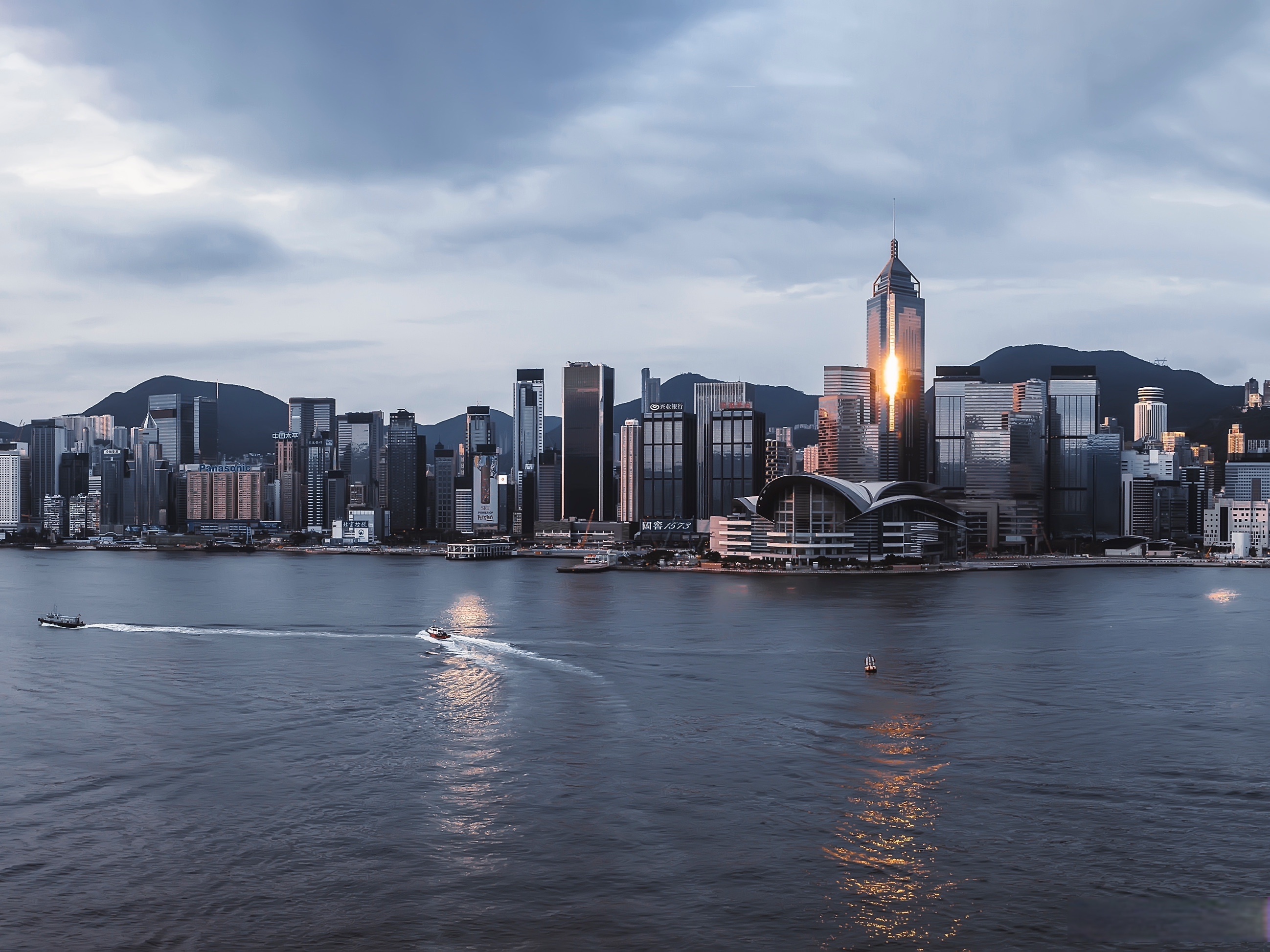 话说去香港玩citywalk,好拍的地方实在太多啦从尖沙咀码头登上天星