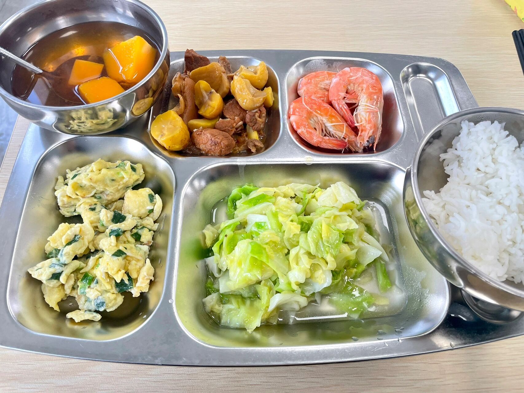 国企食堂|今日份菜色明亮的伙食!