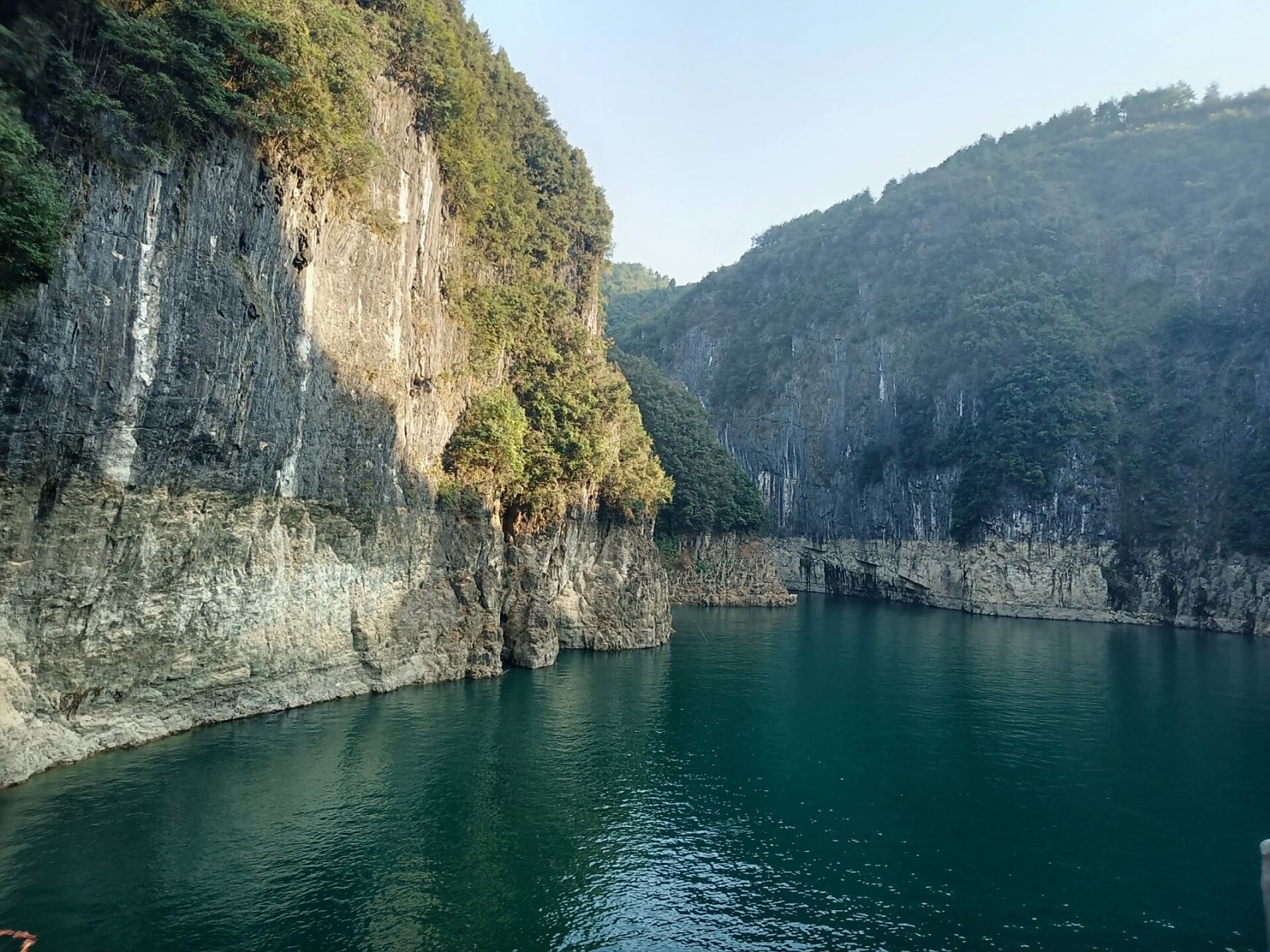 铜仁大峡谷天生桥景区 太美了,真正的青山绿水.