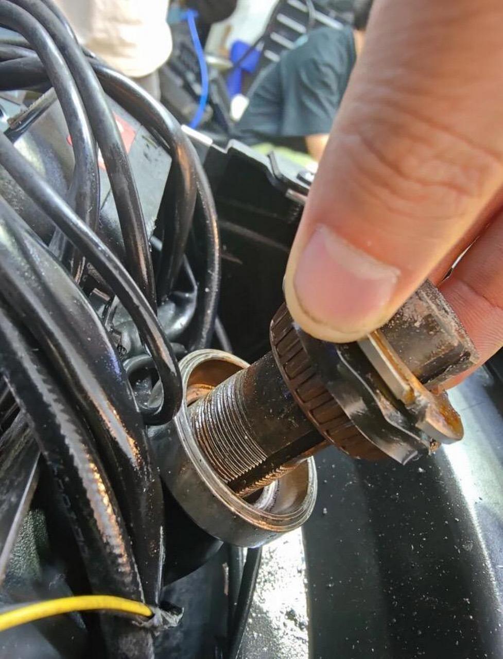 小牛九号压力轴承更换与检查.