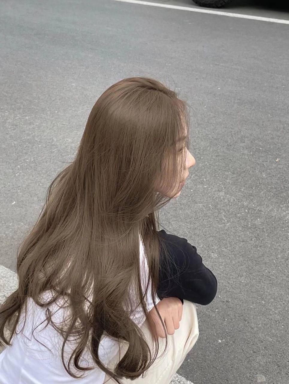 盘点2023流行发色 贼显白的棕色系 今年比较流行的发色,近期想染发的