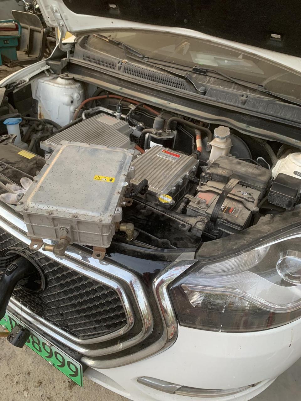 江淮iev5慢充故障 更换车载充电机