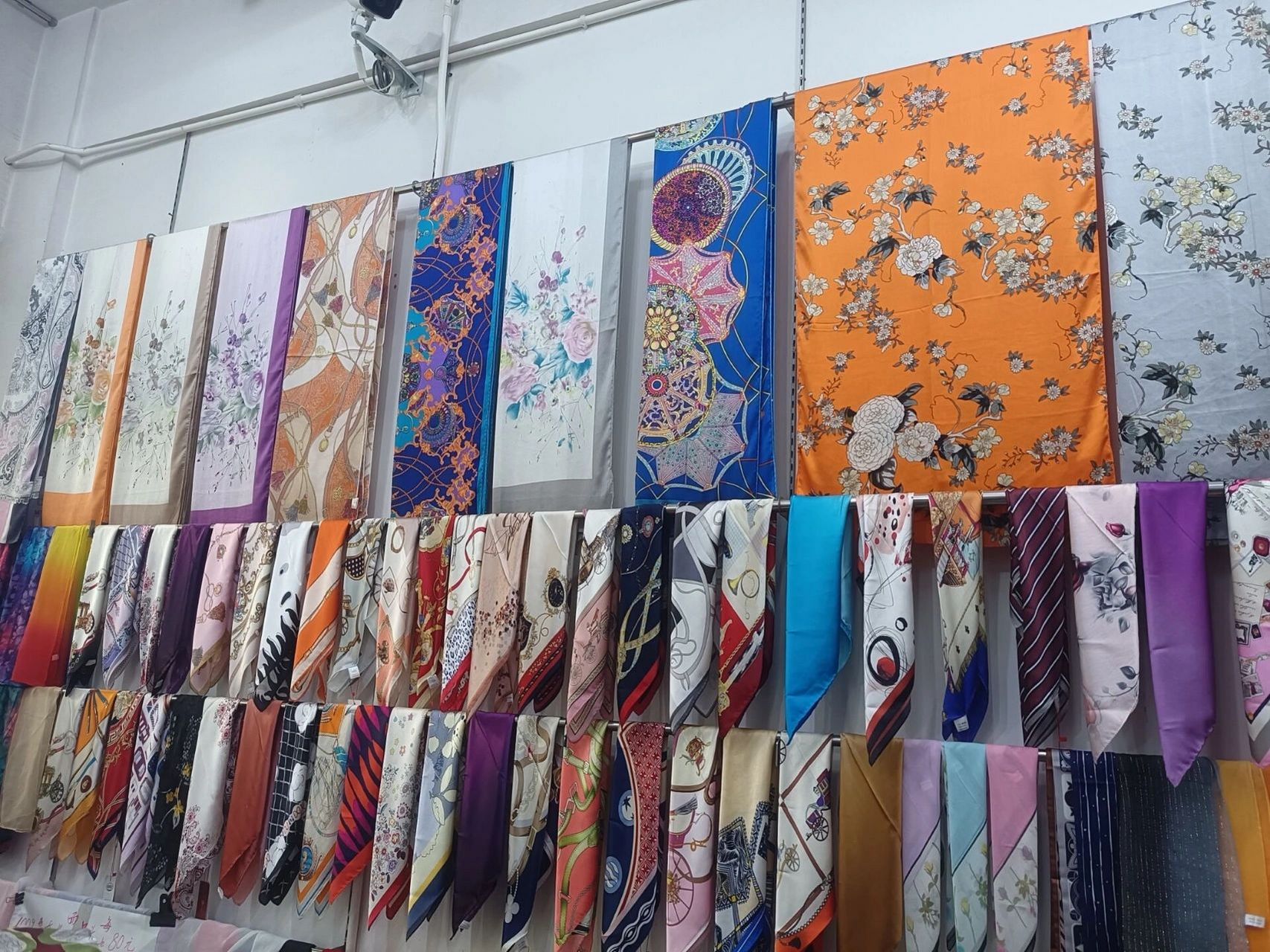 苏州丝绸市场图片