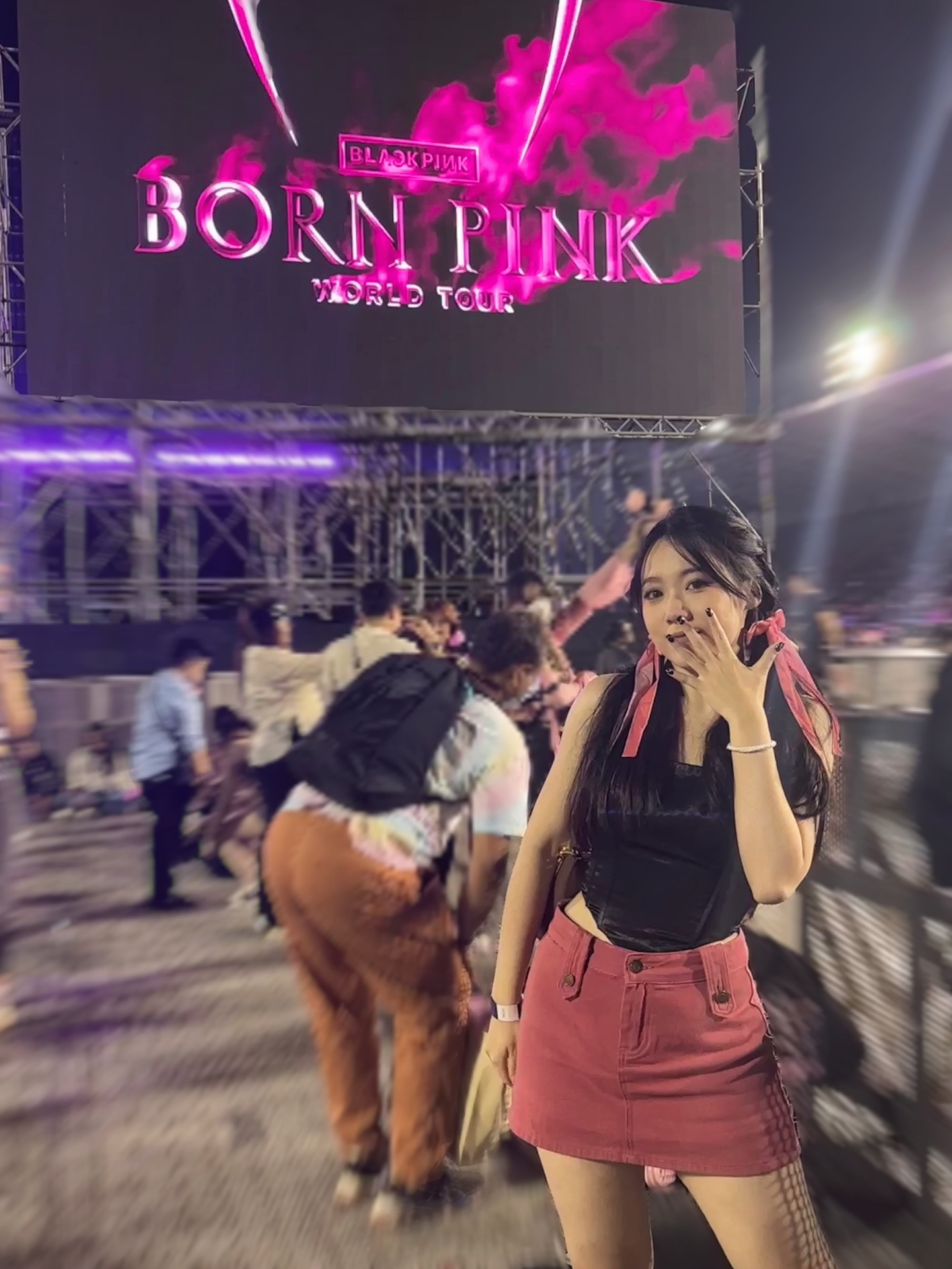 blackpink演唱会穿什么捏?