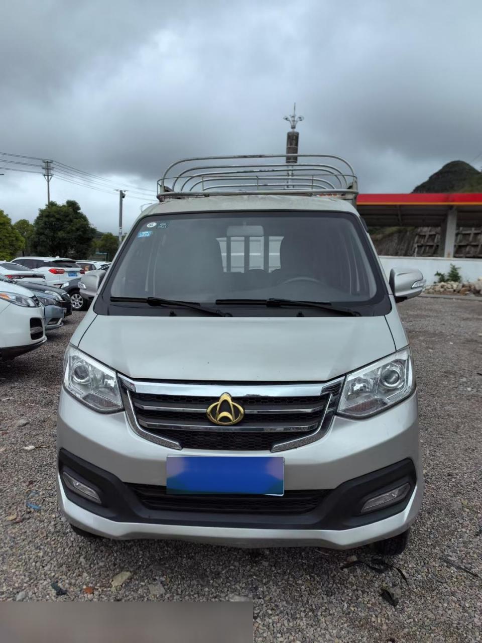 新到20年5月份上牌,长安星豹t3双排货车,带空调方向助力,货箱平整