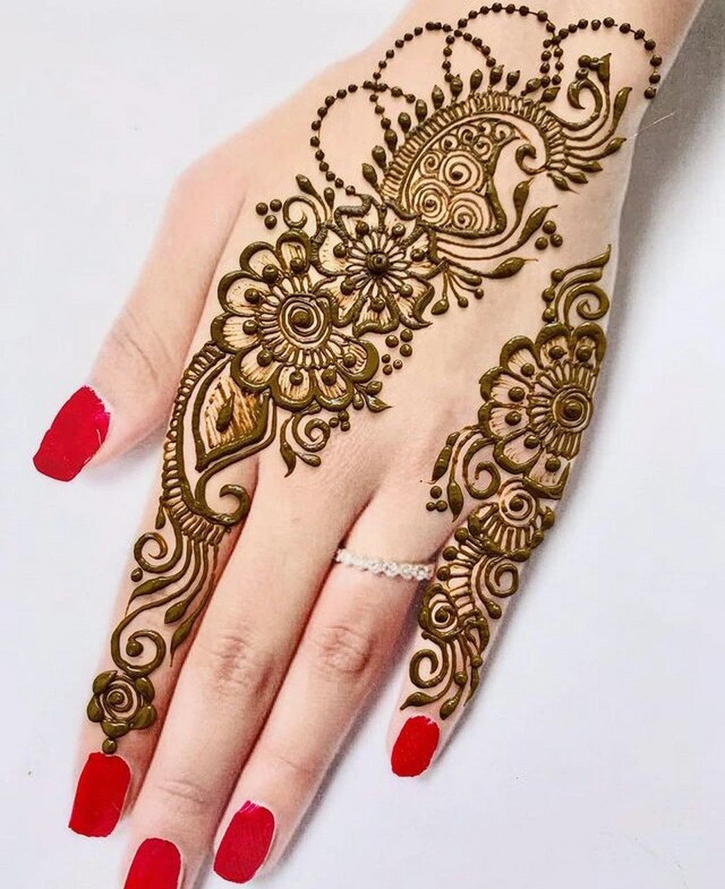 作品分享 | 印度henna海娜纹身 作者ig:henna_by_antara 海娜手绘所用