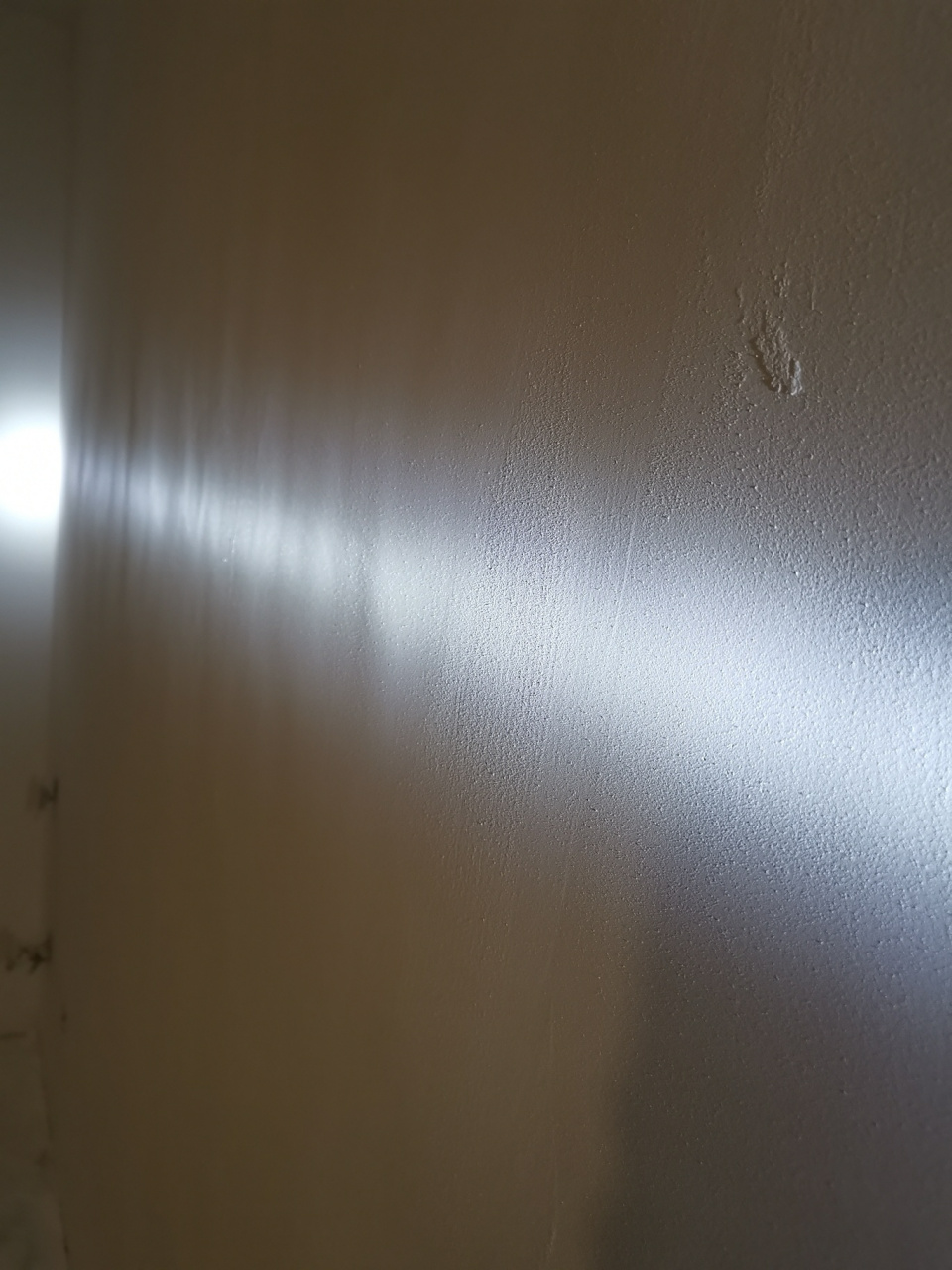 重新刷墙面不平 波浪纹太多 怎么办?