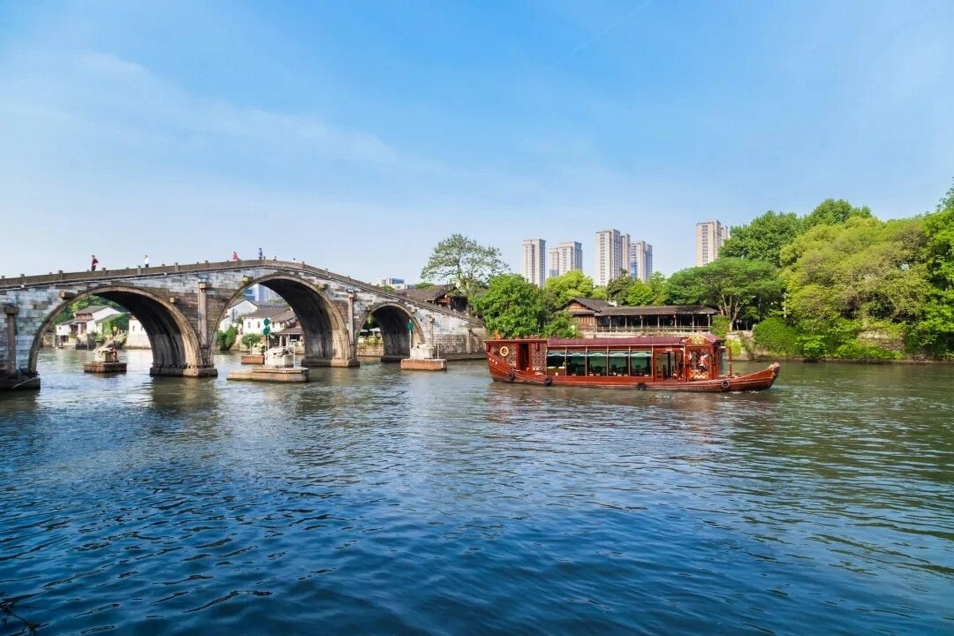 拱宸桥～运河文化 拱宸桥东西横跨大运河,是京杭大运河到杭州的终点