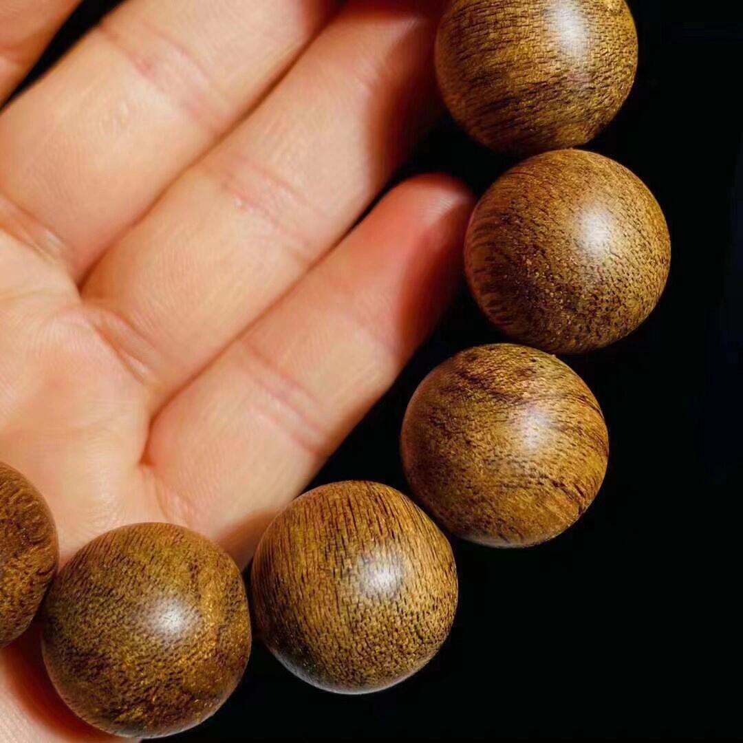 标本收藏品,越南芽庄红土沉香手串 规格:1.6*14颗,重24.