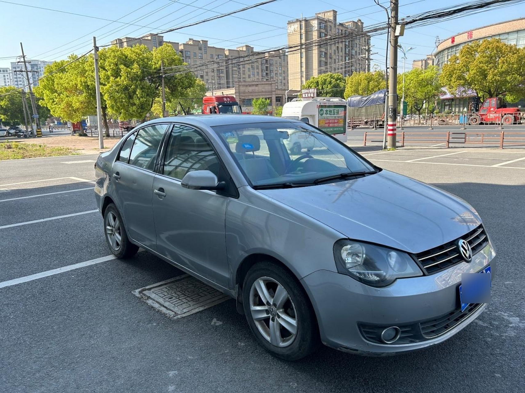 11年8月份大众菠萝三厢车,1.