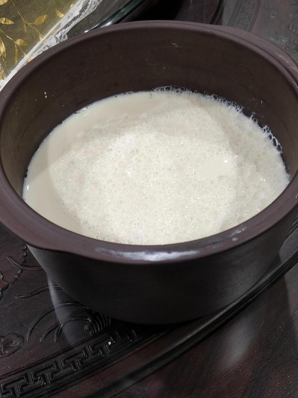 豆腐花豆腐脑制作全教程攻略 刷经过对比,选用了石膏做豆腐花.