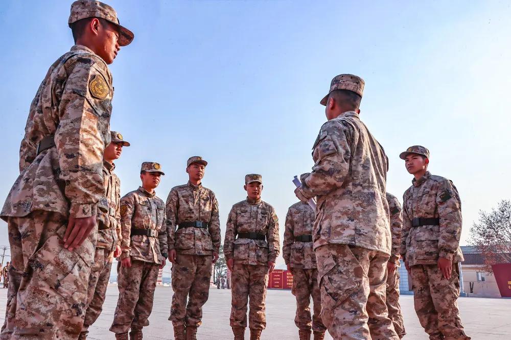 第71集团军某旅近日组织了一场别开生面的基层心理骨干集训