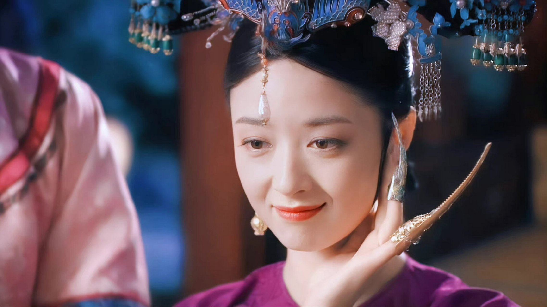 华妃娘娘的经典语录,赐夏常在一丈红. 贱人就是矫情.