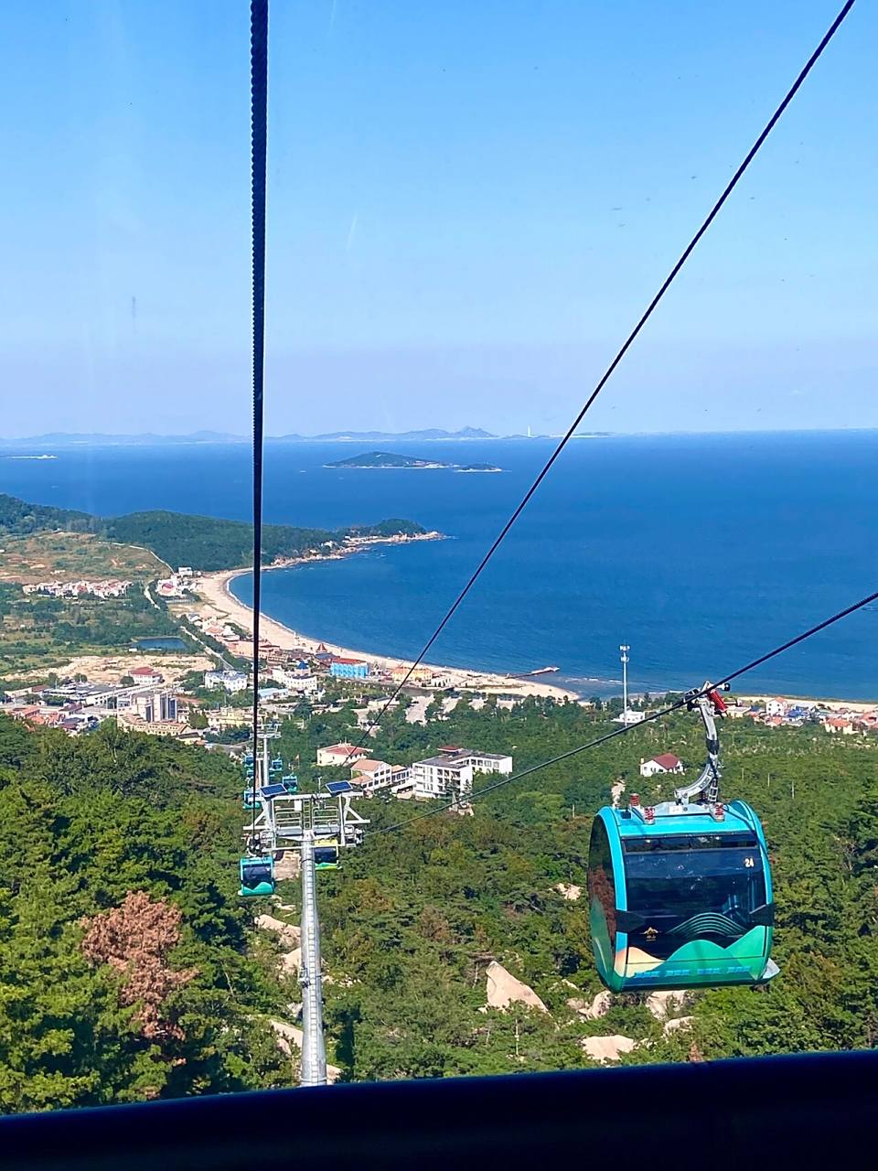 22崂山一人行 	 青岛崂山风景区免票时间: 2022年6月1日-12月31日