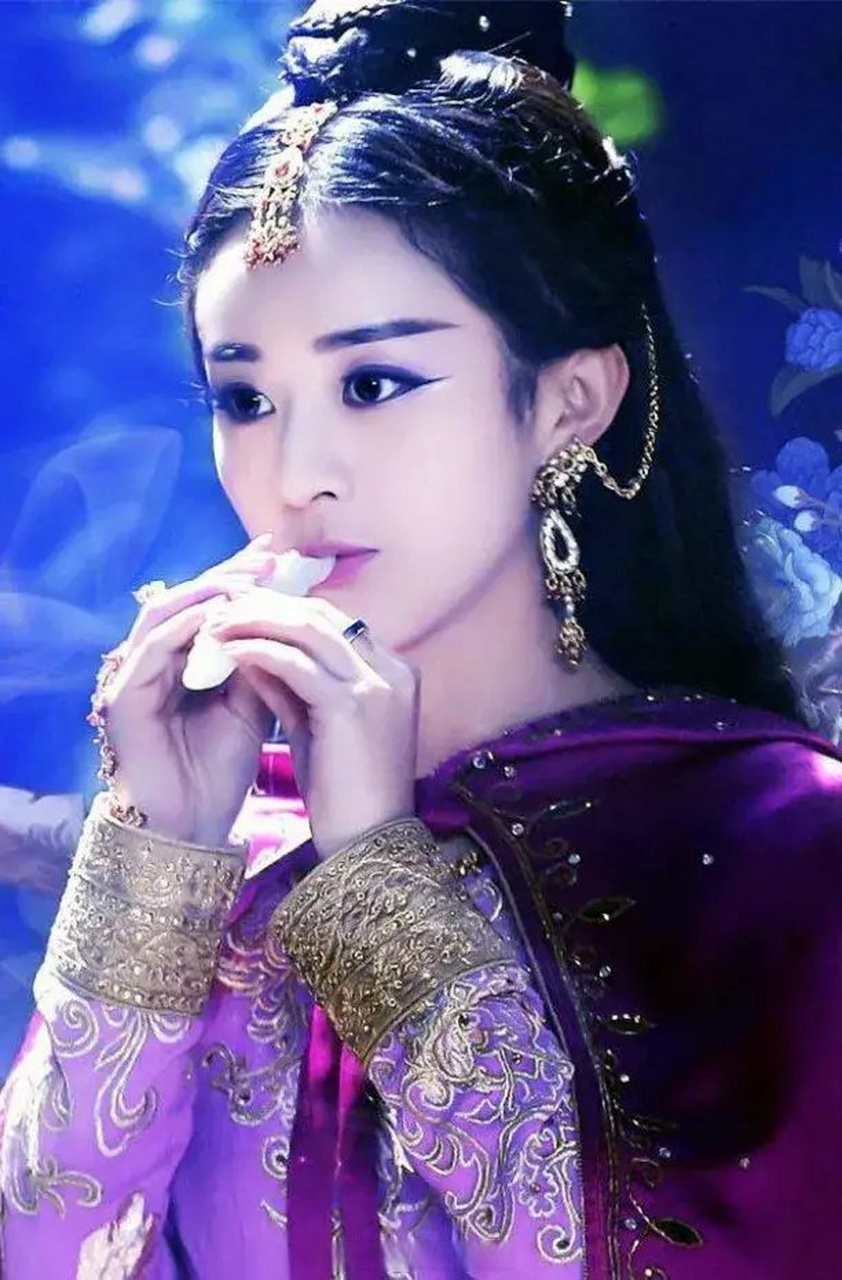 寒玉本无心,奈何总深情.