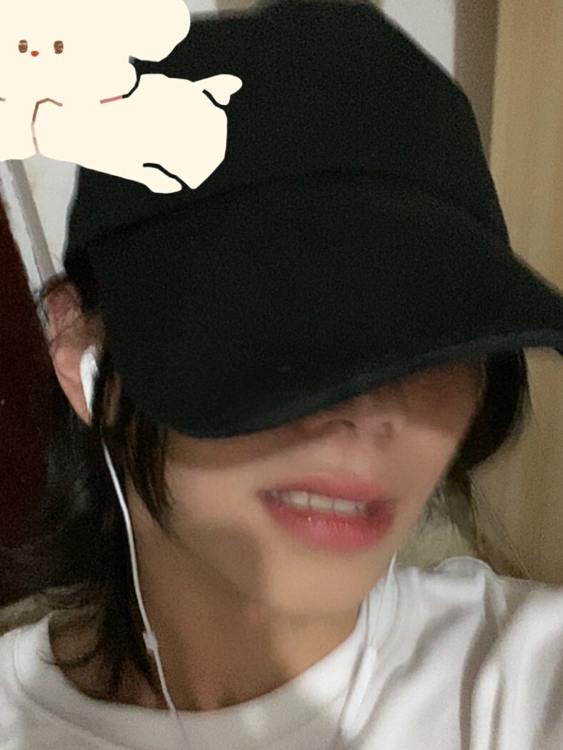 一男的留长发越来越像女孩这件事 这头发算是越留越不对劲了