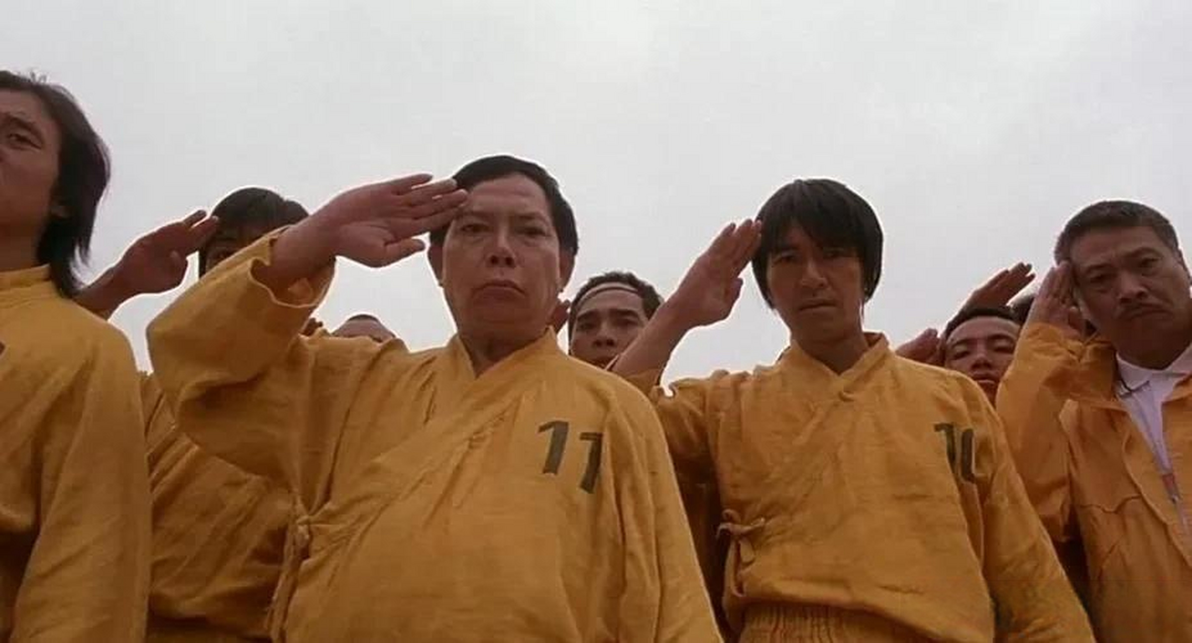 足球 其实周星驰在《少林足球》中早就预言了,中国足球即使把队员都换