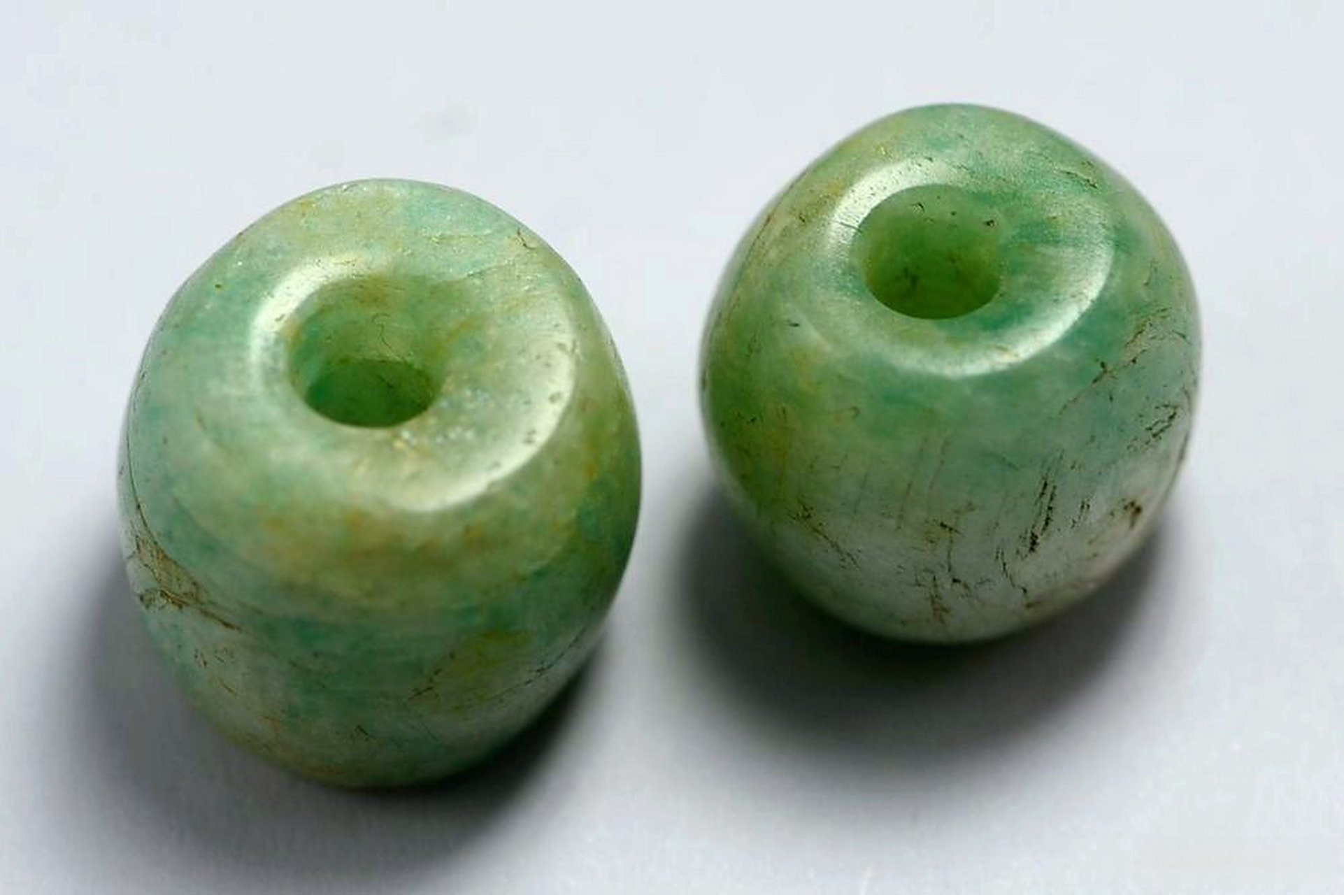 高古的天河石鼓珠,就这两颗!