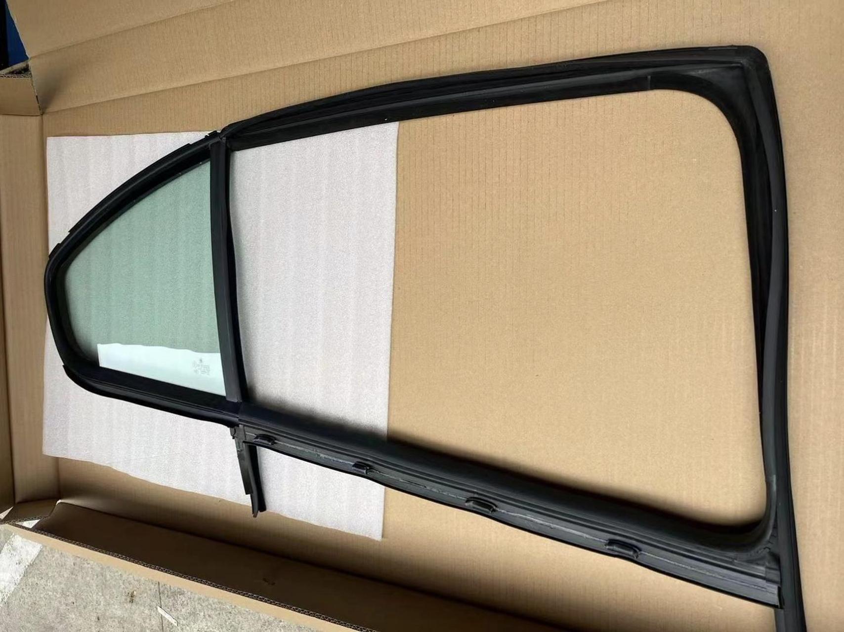 明锐四个门玻璃外压条泥槽导槽绒槽,4s店原装全新!现货几百套!