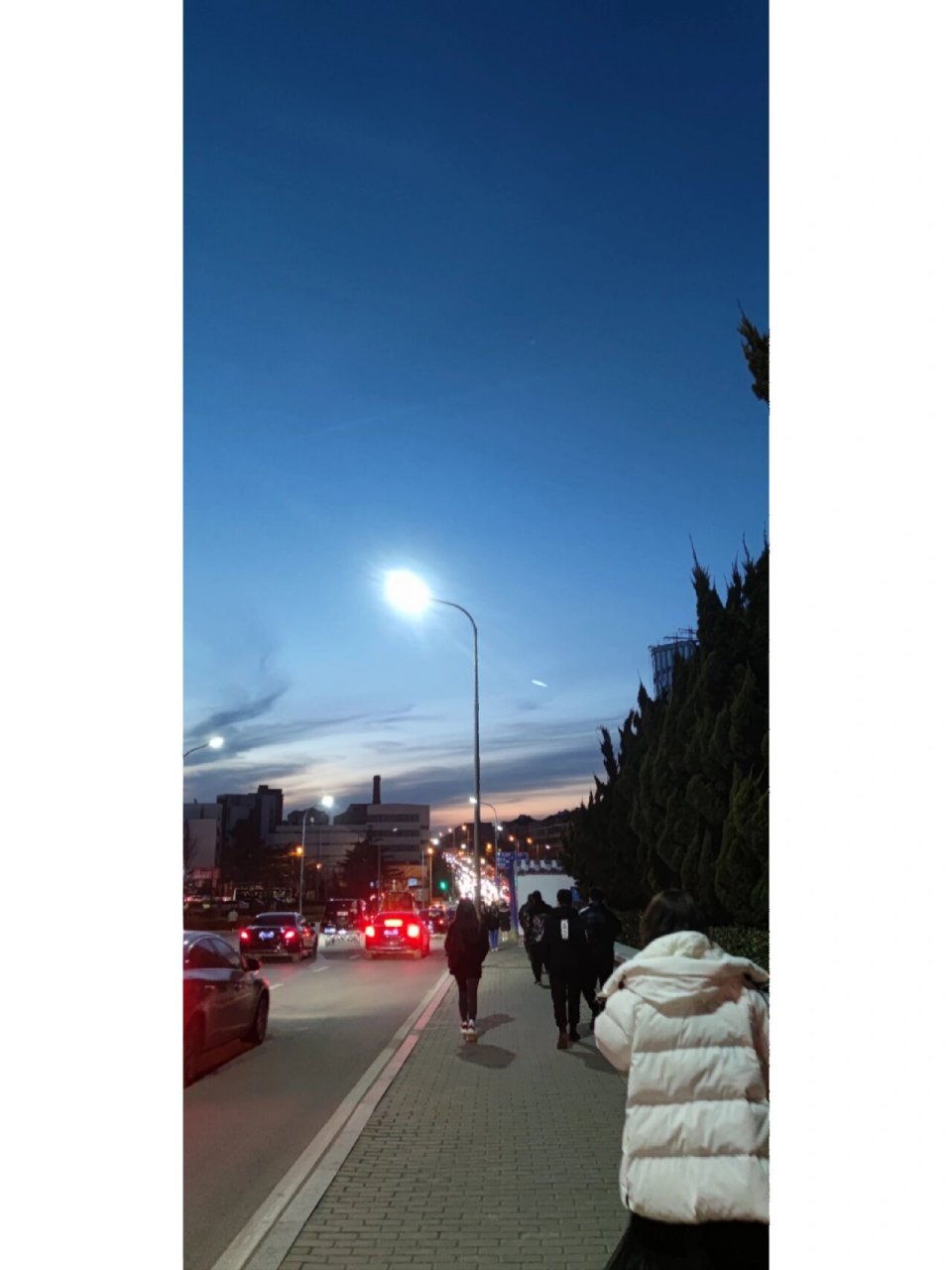 只看图片,如何分辨的出是朝霞还是晚霞呢?