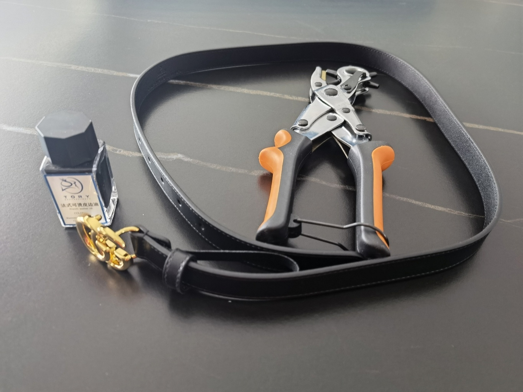 保姆教程,gucci皮带自己打孔 啦啦啦,夏天到了,终于翻出来打孔了00