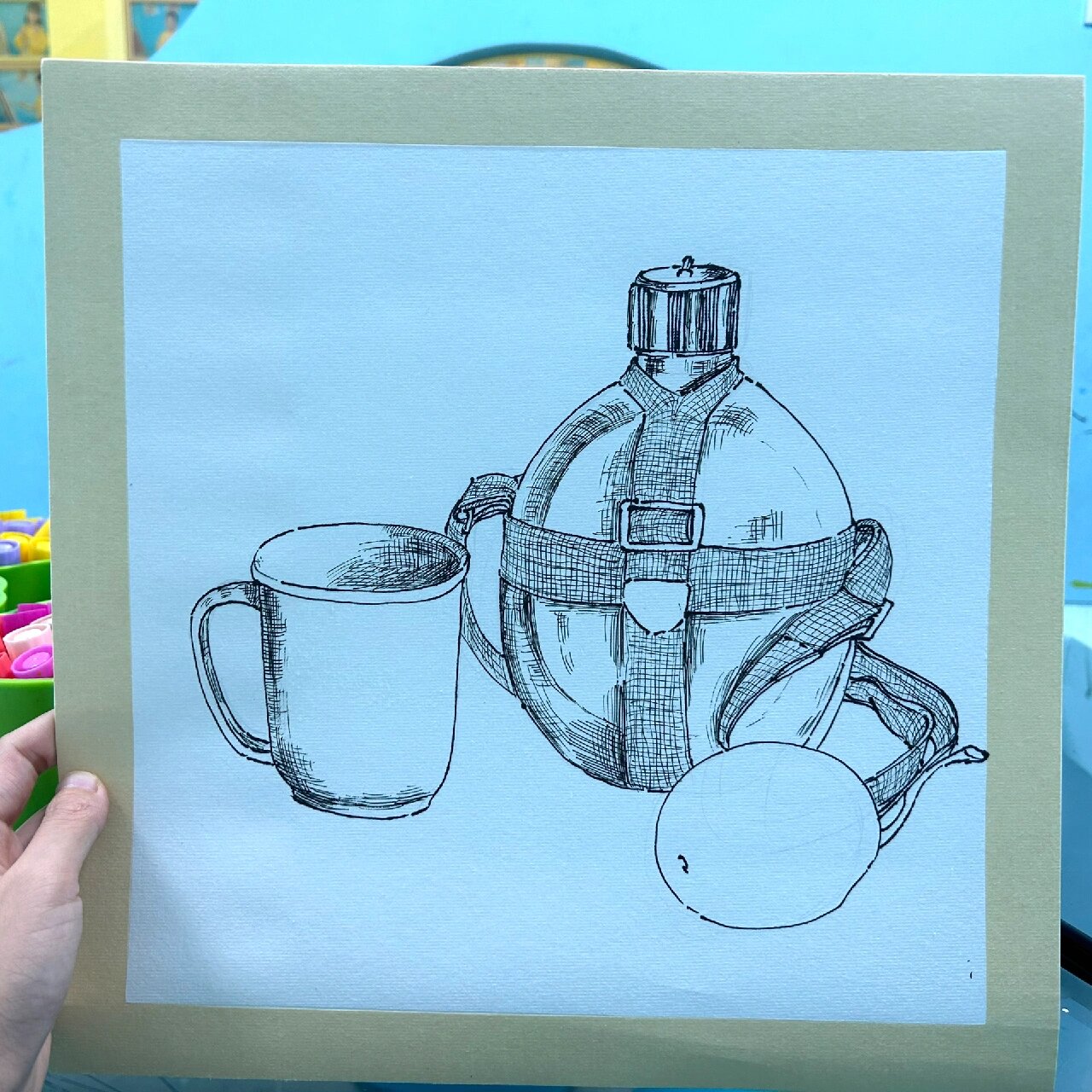 军用水壶写生 军用水壶写生,素材来自小红书 镜面萱77水彩颜料