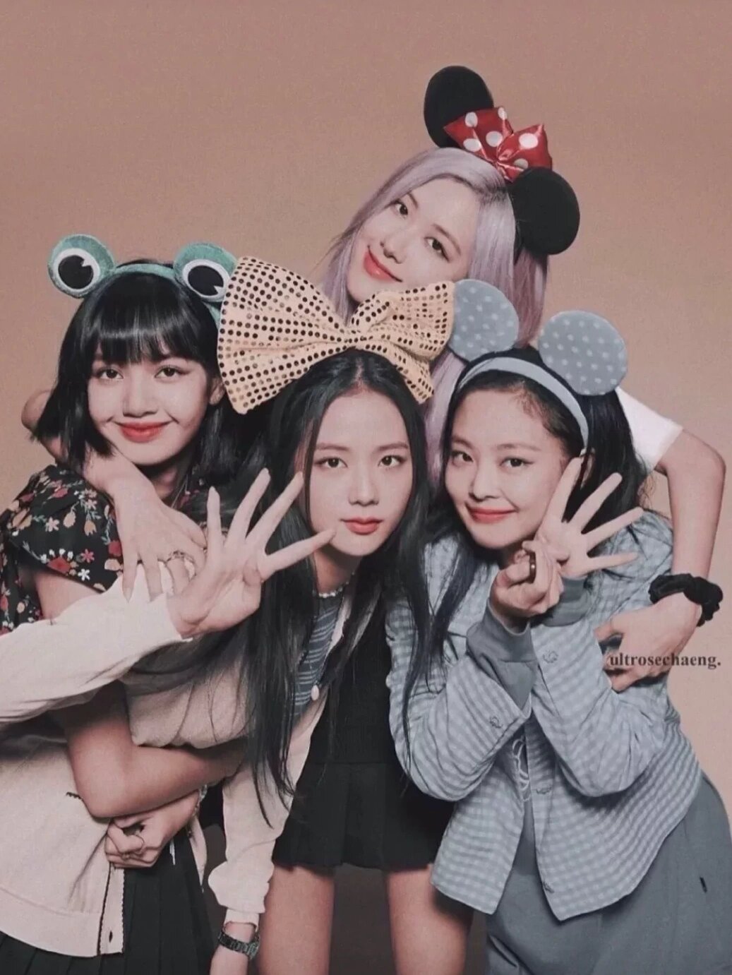 粉墨图片 祝四闺女越来越好,lisa主场9495 #blackpink# #black