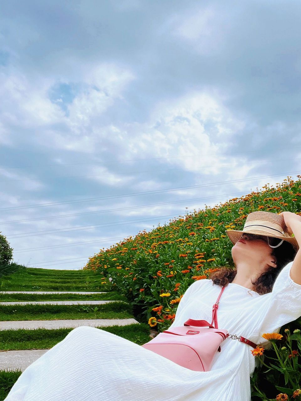 幸福公园 重庆宝藏拍照地 看说幸福公园花多人少,于是我去了,环线直快