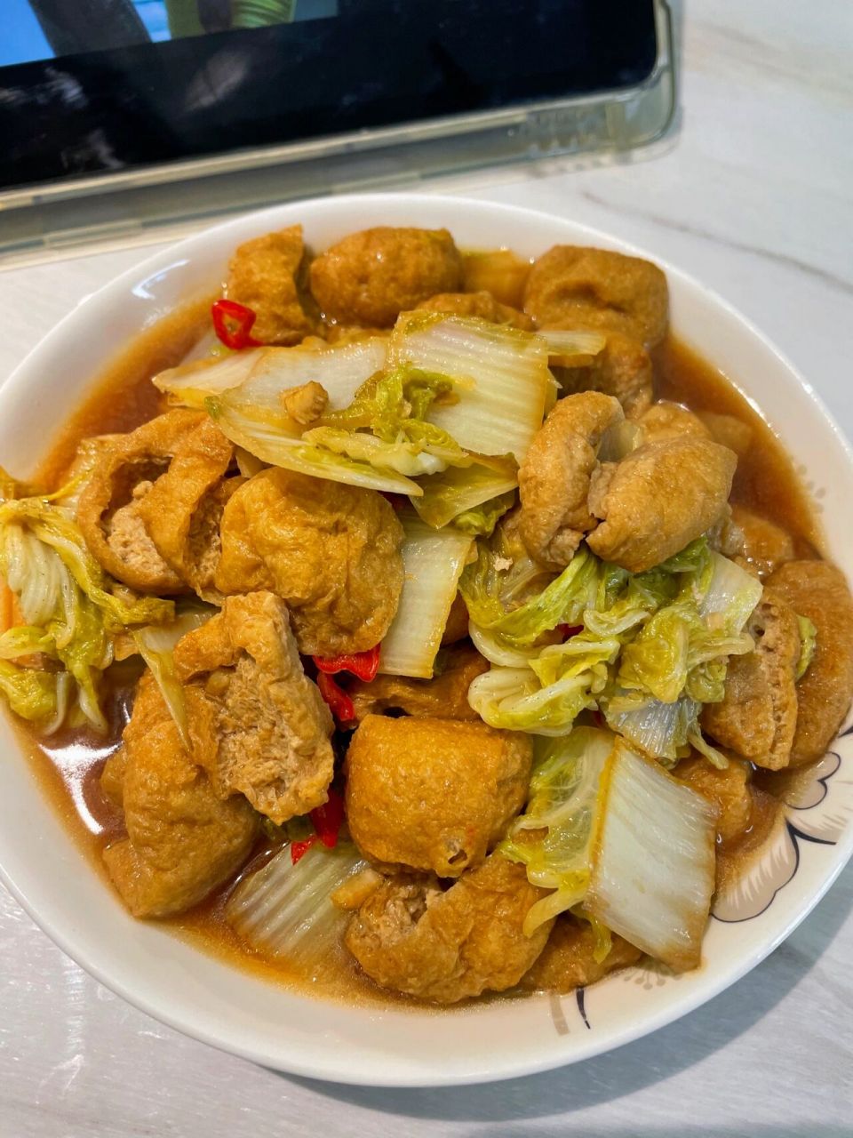 一人食390|给辛苦一天的自己做顿晚饭吧 96今日菜单: 白菜炖豆泡