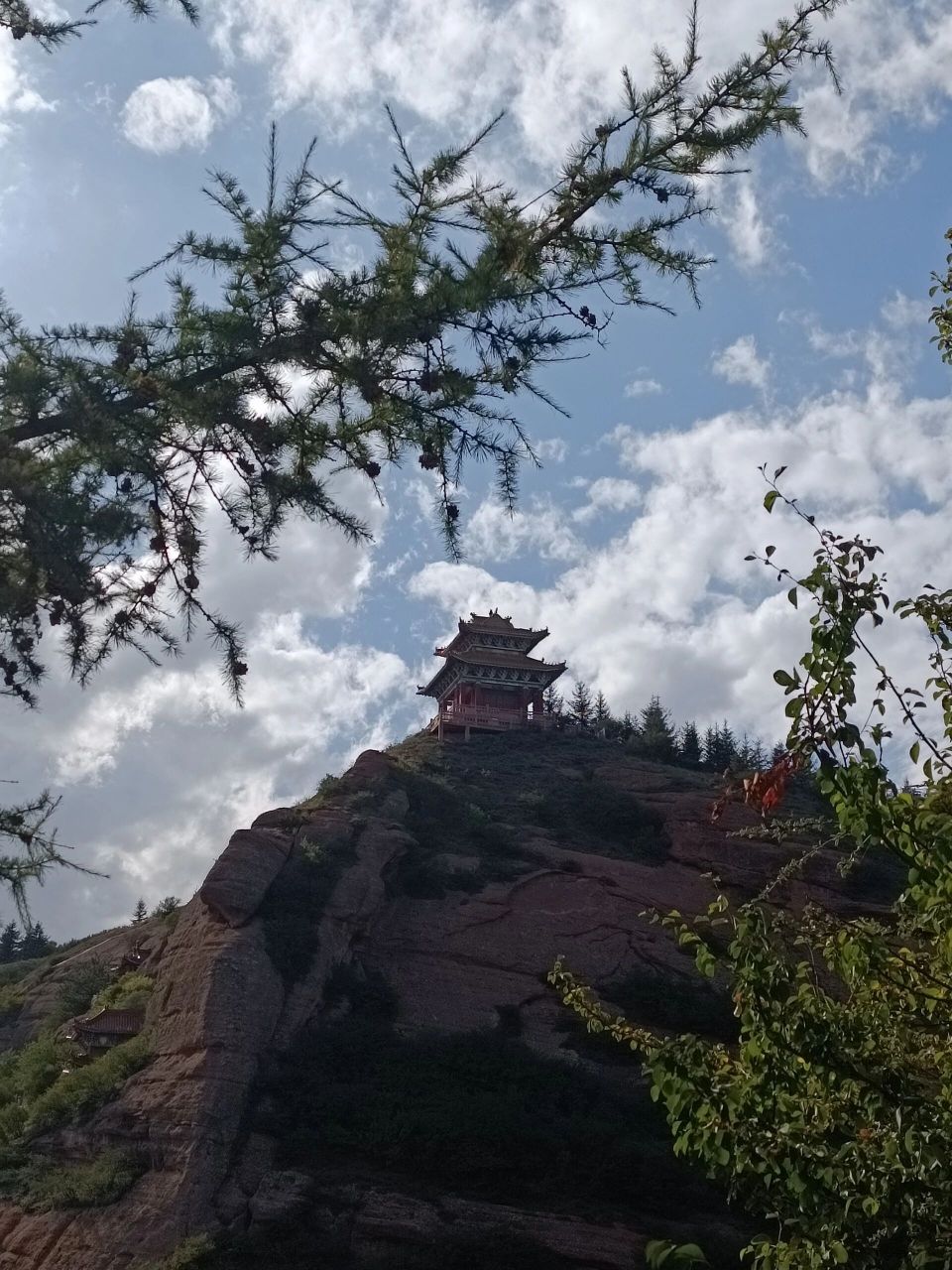 作为一个土生土长的西吉娃,终于去了火石寨,本地人免门票哦 来说说谮