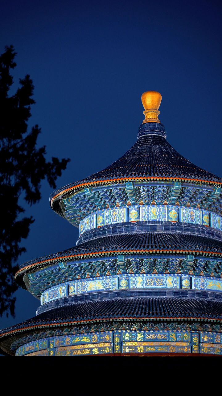 北京天坛祈年殿夜景 | 周五,周六亮灯 这两天北京温度没有了前些日子