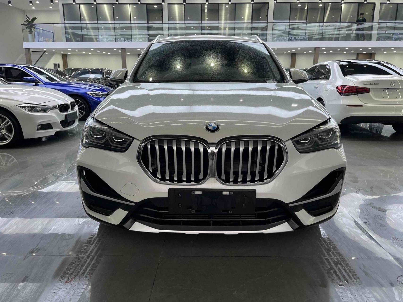 宝马x1 2020款 sdrive20li 尊享型 国vi新车落地价31.