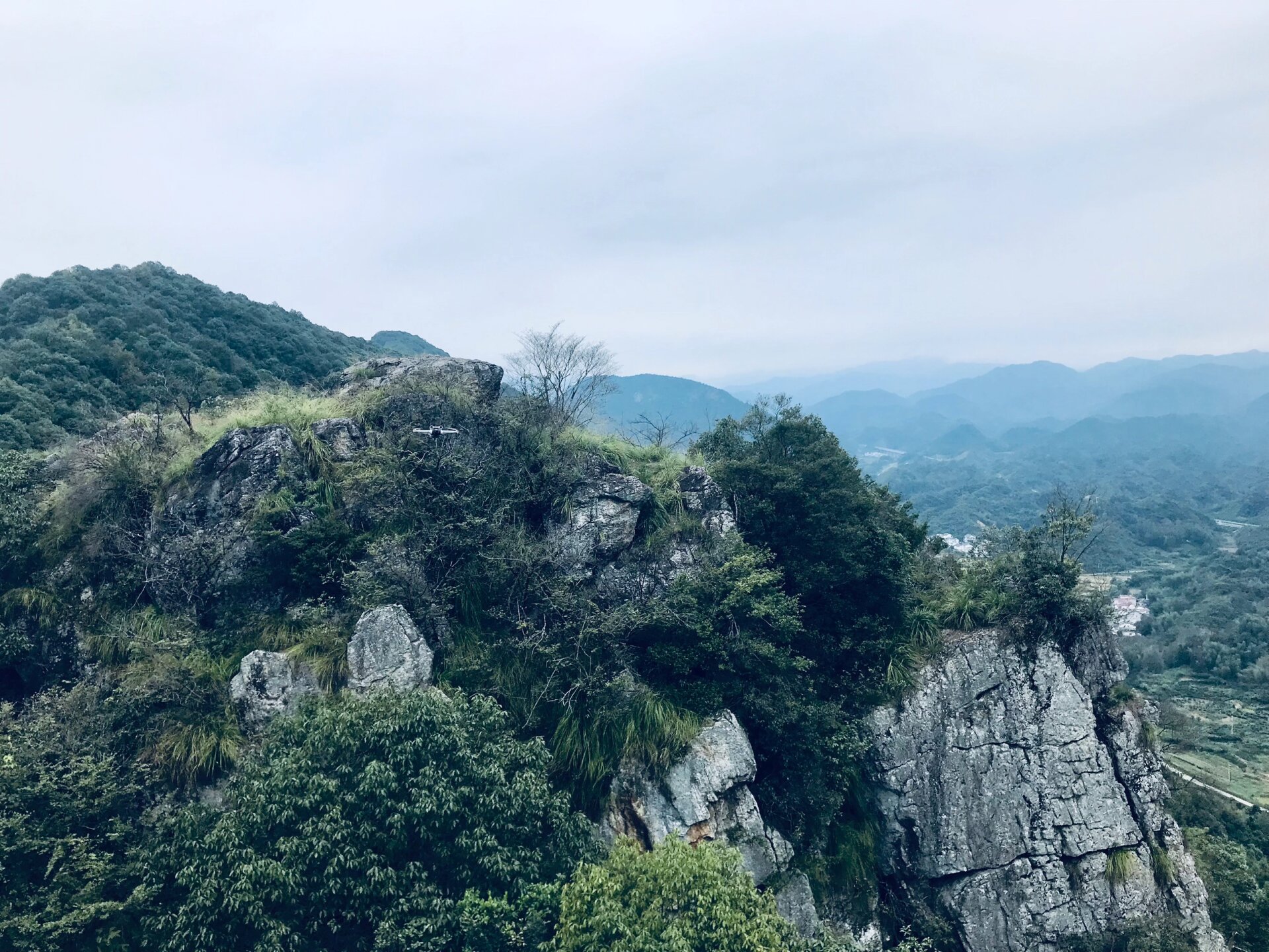 皖南 黄山小众景点:祁门燕山 祁门燕山是位于安徽省最南端的山峰,黄山