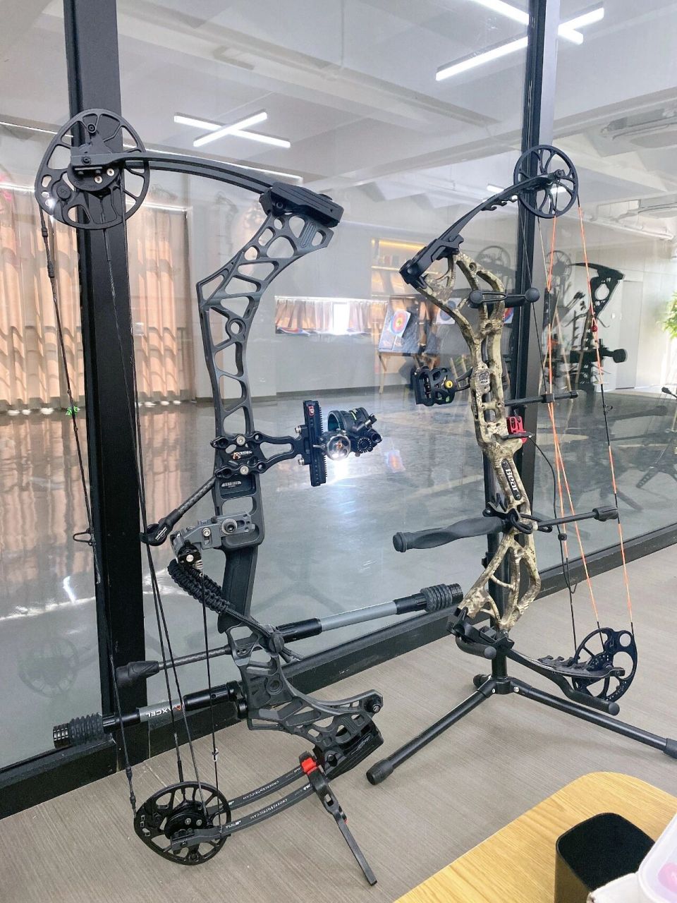 狩猎复合弓和竞技复合弓的区别 复合弓分为狩猎复合弓和竞技复合弓