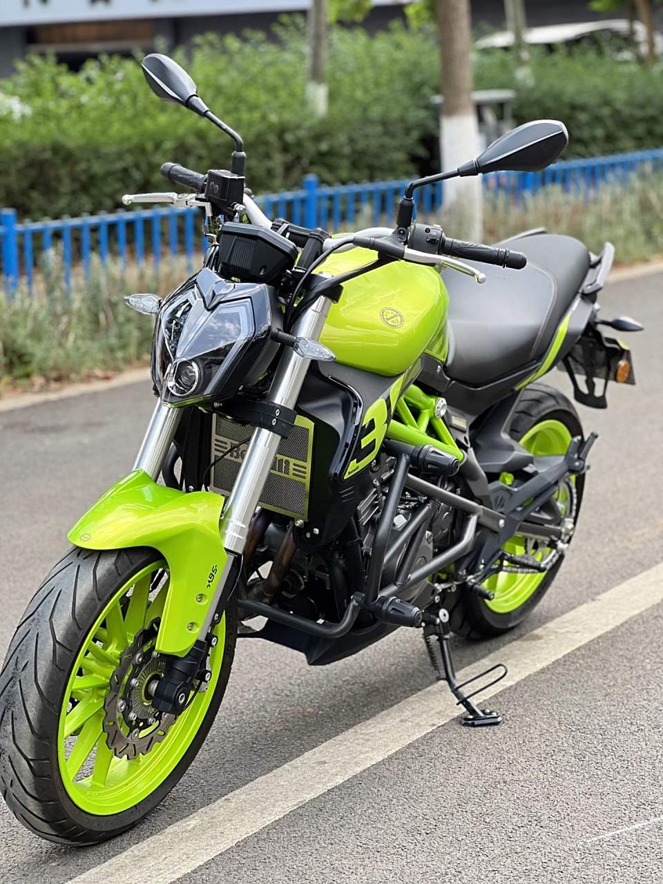 【新到车型】:贝纳利 蓝宝龙 bn302s 亮绿色 【新车落地】:29569元