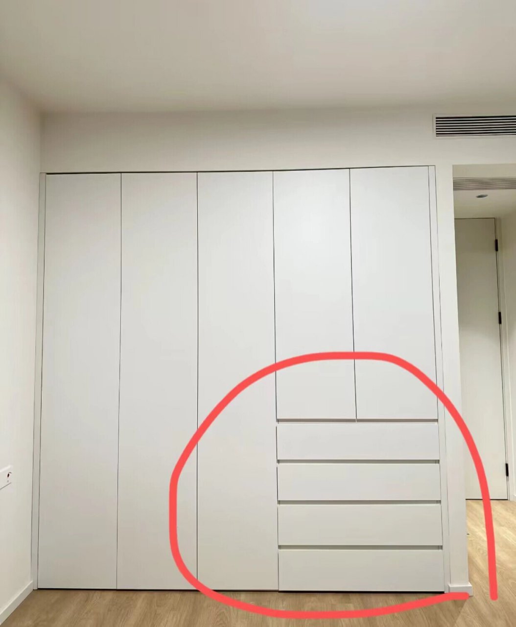 衣柜做不做外放抽屉?