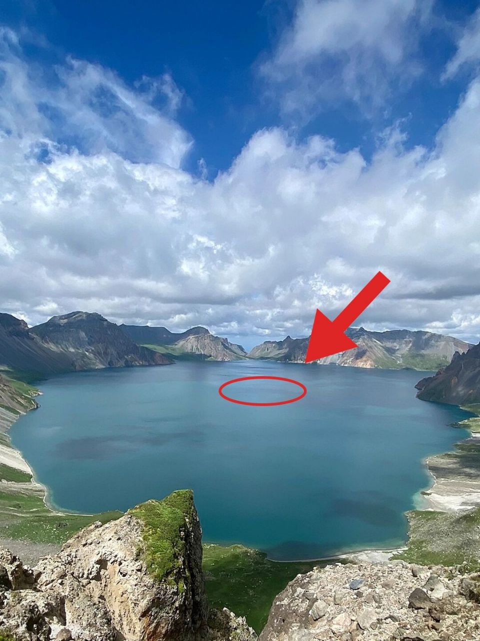 天池水怪:比尼斯湖水怪更真实,早在清朝就 对于长白山天池水怪的记载