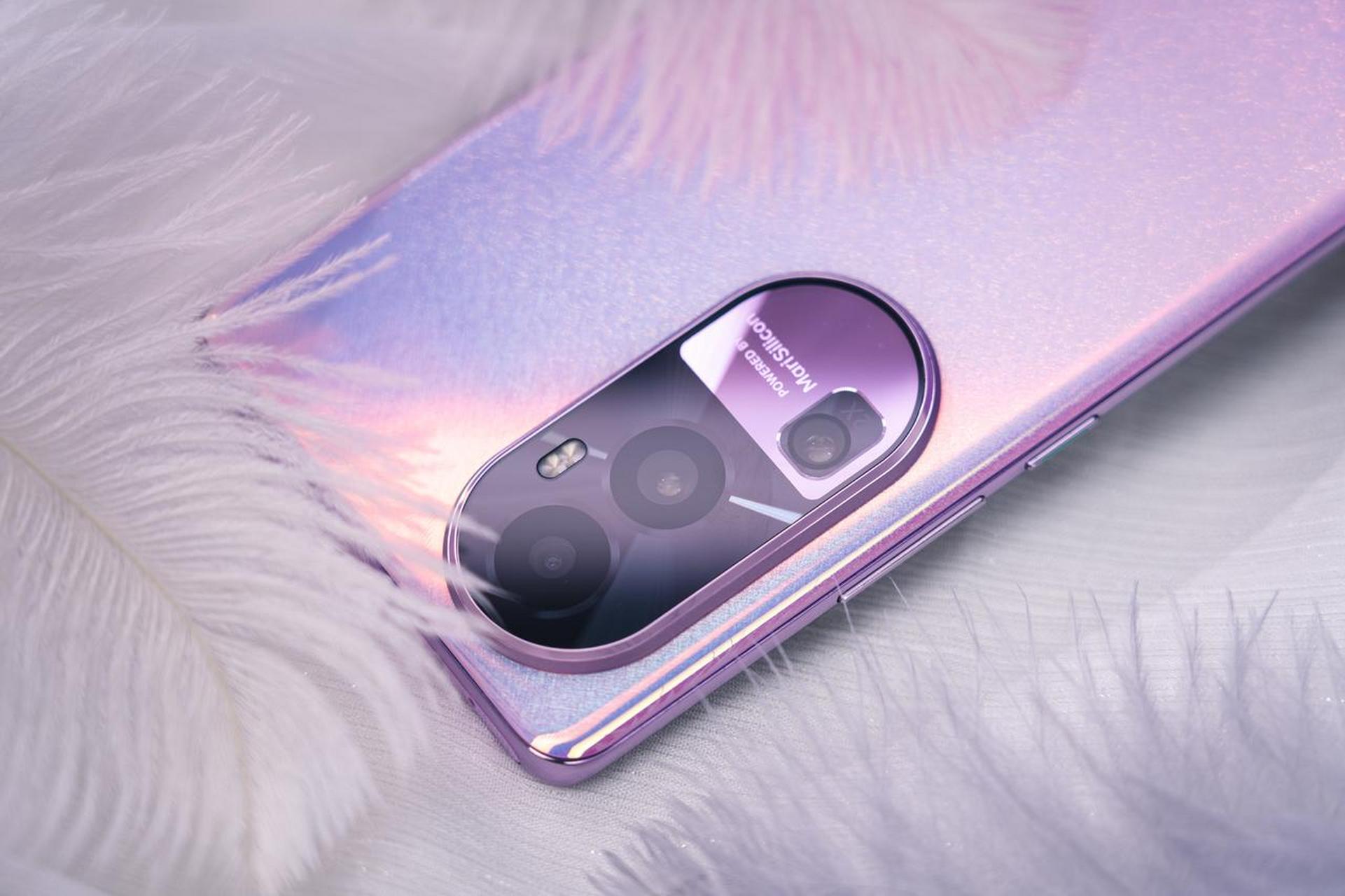 给oppo reno10 pro星籁版拍了组图赏,这个渐变粉色的玻璃后盖真是太