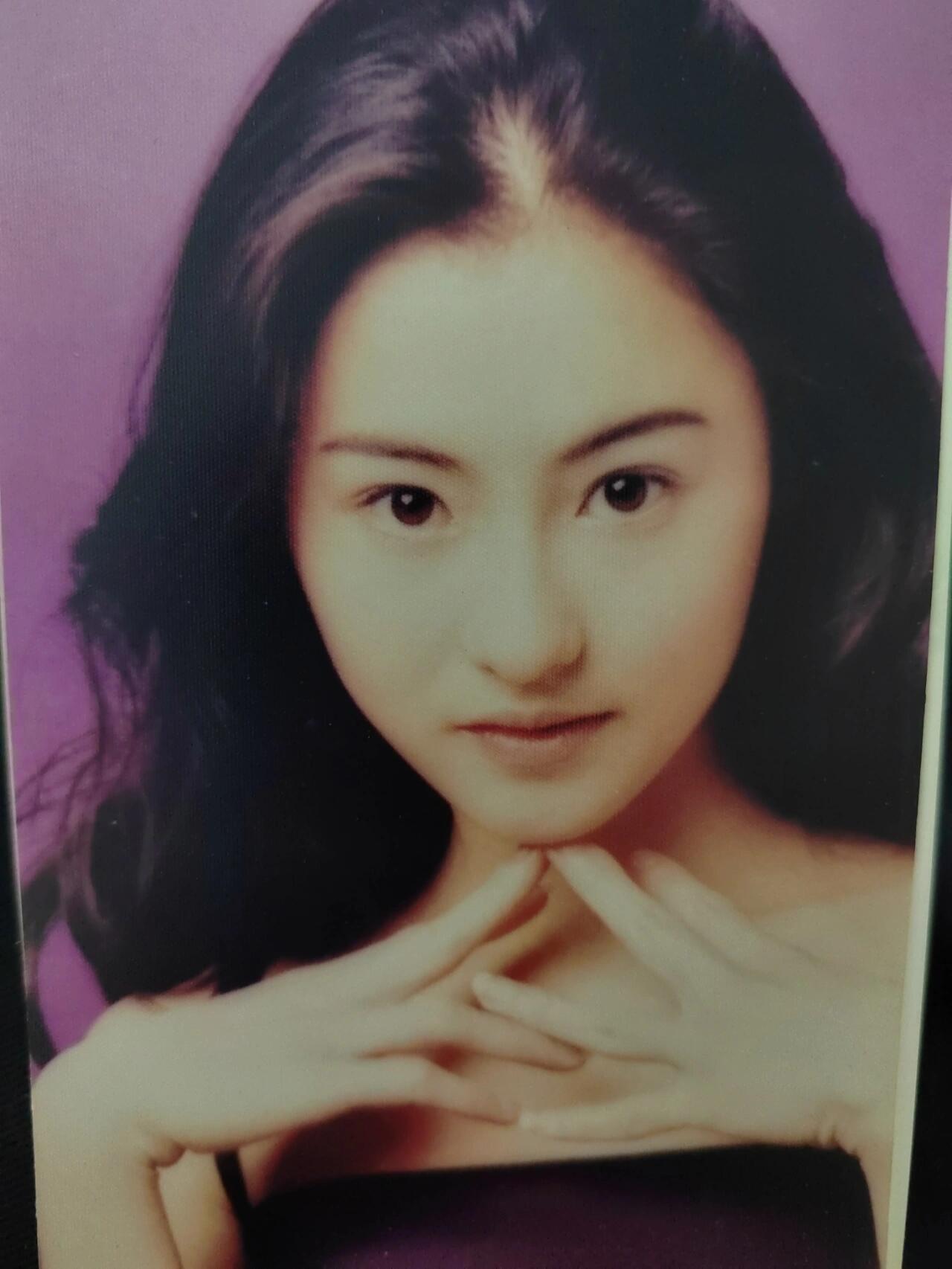 张柏芝初出道照片(一