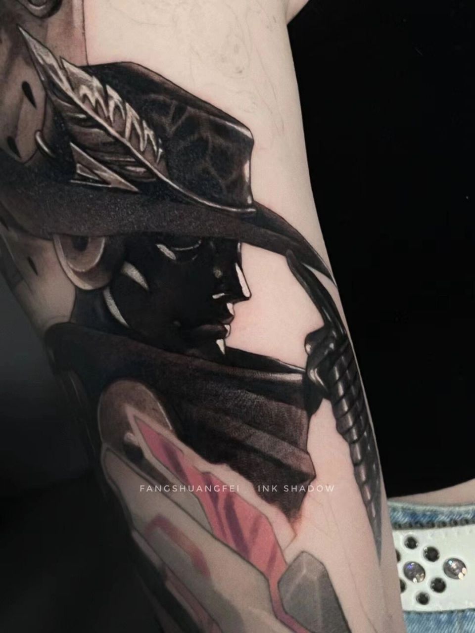 升天布鲁诺.布加拉提和银色镇魂曲 手臂纹身