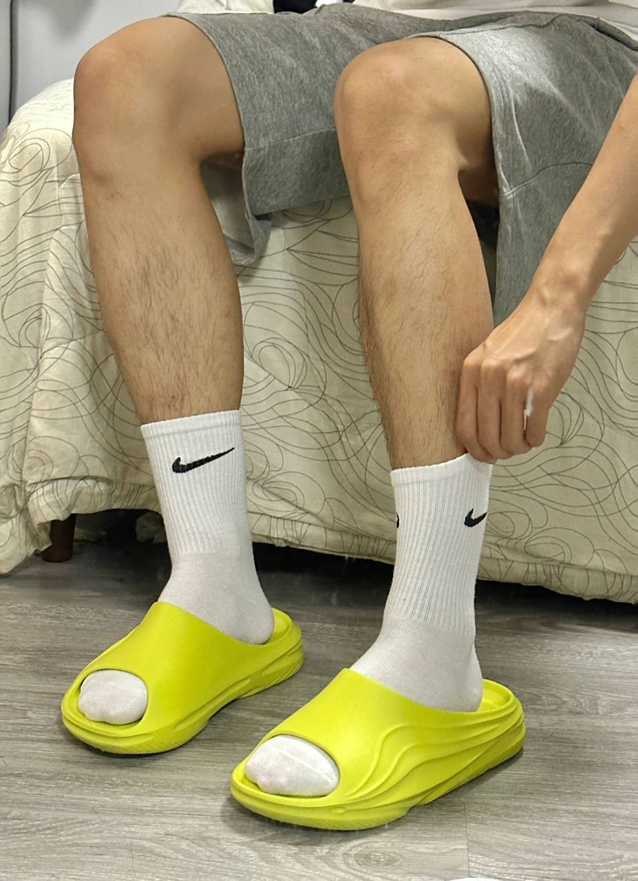 185奶1拒绝不了拖鞋77白袜!