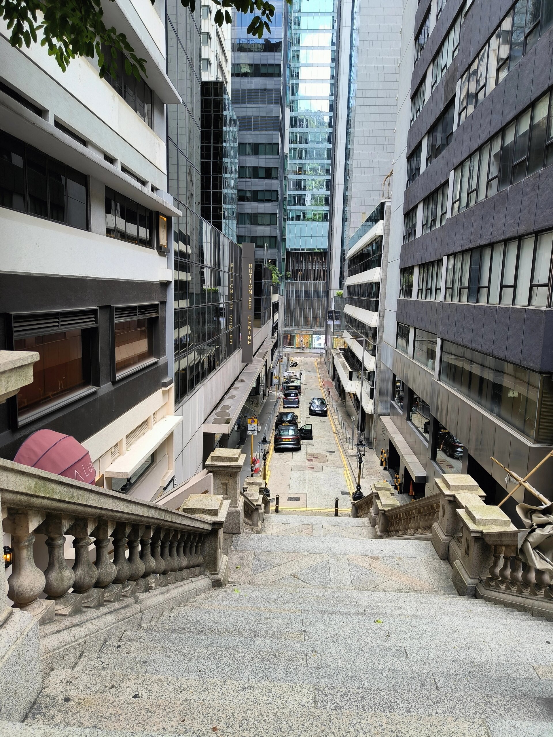 都爹利街(煤气灯街) 跟着tvb游香港 系列② 从大馆出来后跟着导航进到