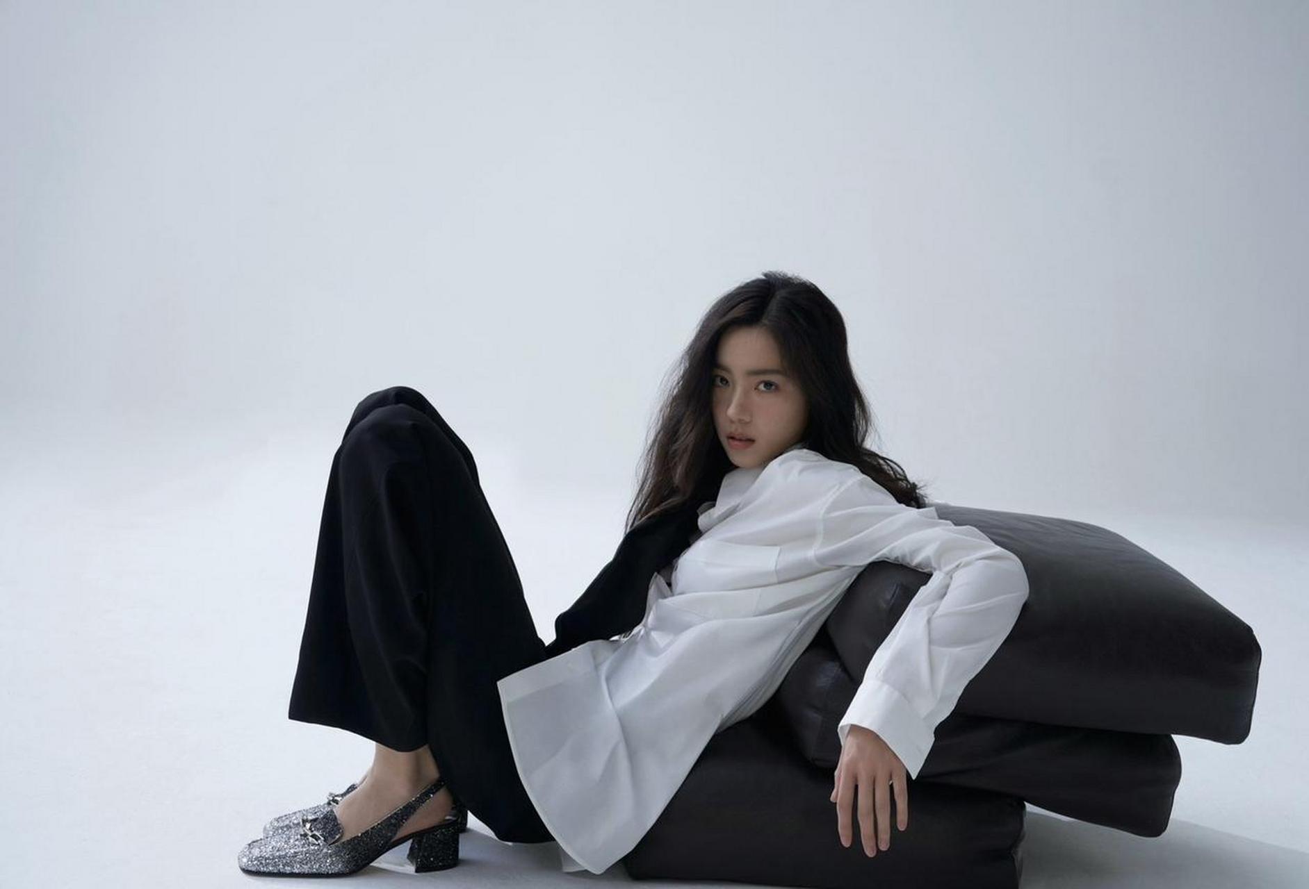 中国00后国民女神庄达菲最新美图,时尚,高雅,国际范十足庄达菲 高级感