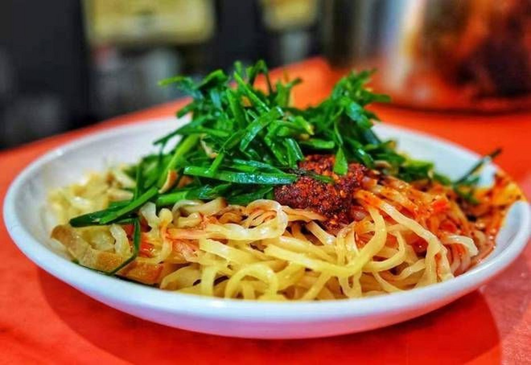 陇南的美是这样的# 杠子面是甘肃省东南部西和县的特色小吃,面条移滗