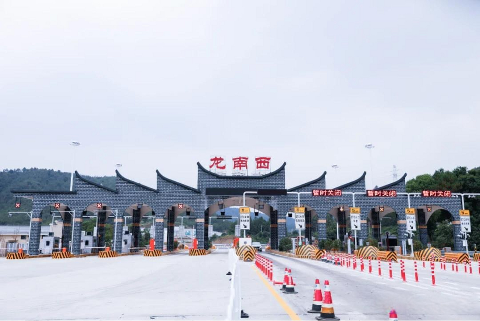 不知不觉间,大广高速复线(南龙高速)已经通车一年了,但原先的大广高速