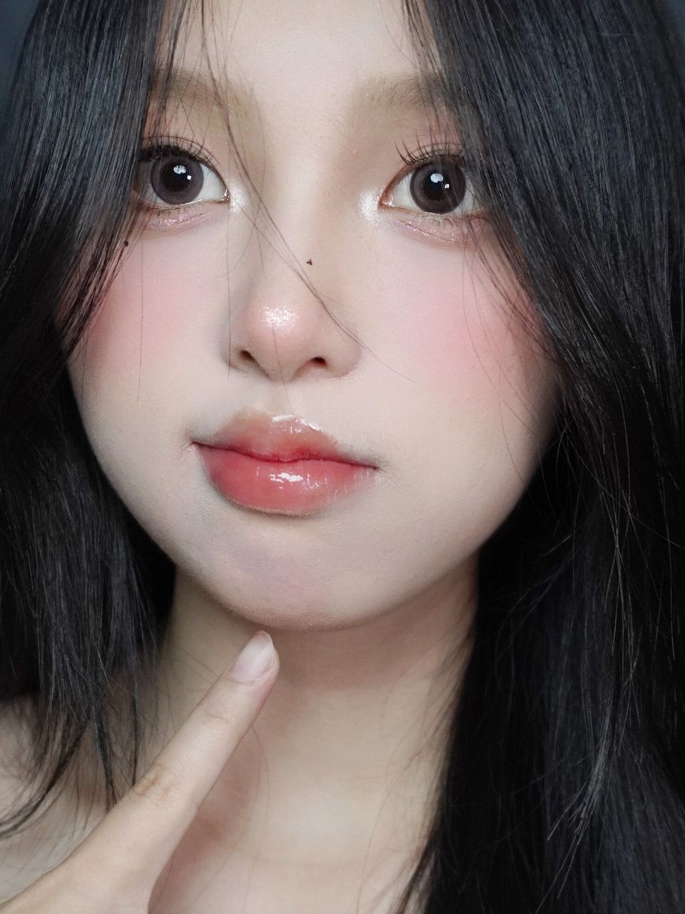 尊嘟太水灵了[白眼][白眼] #约会心动妆容# #开学报道妆# #韩系妆容