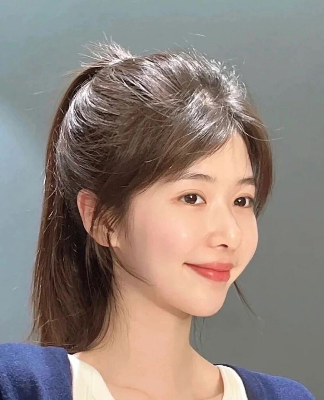 额头窄弄的刘海,太适合自己啦