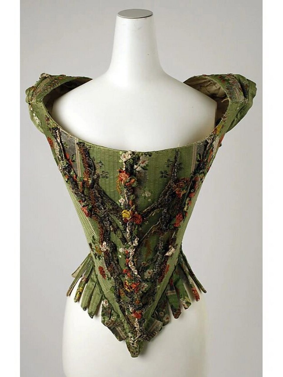 太美了吧,欧洲古典服饰束腰合集 #宫廷风# #复古风# #宫廷刺绣