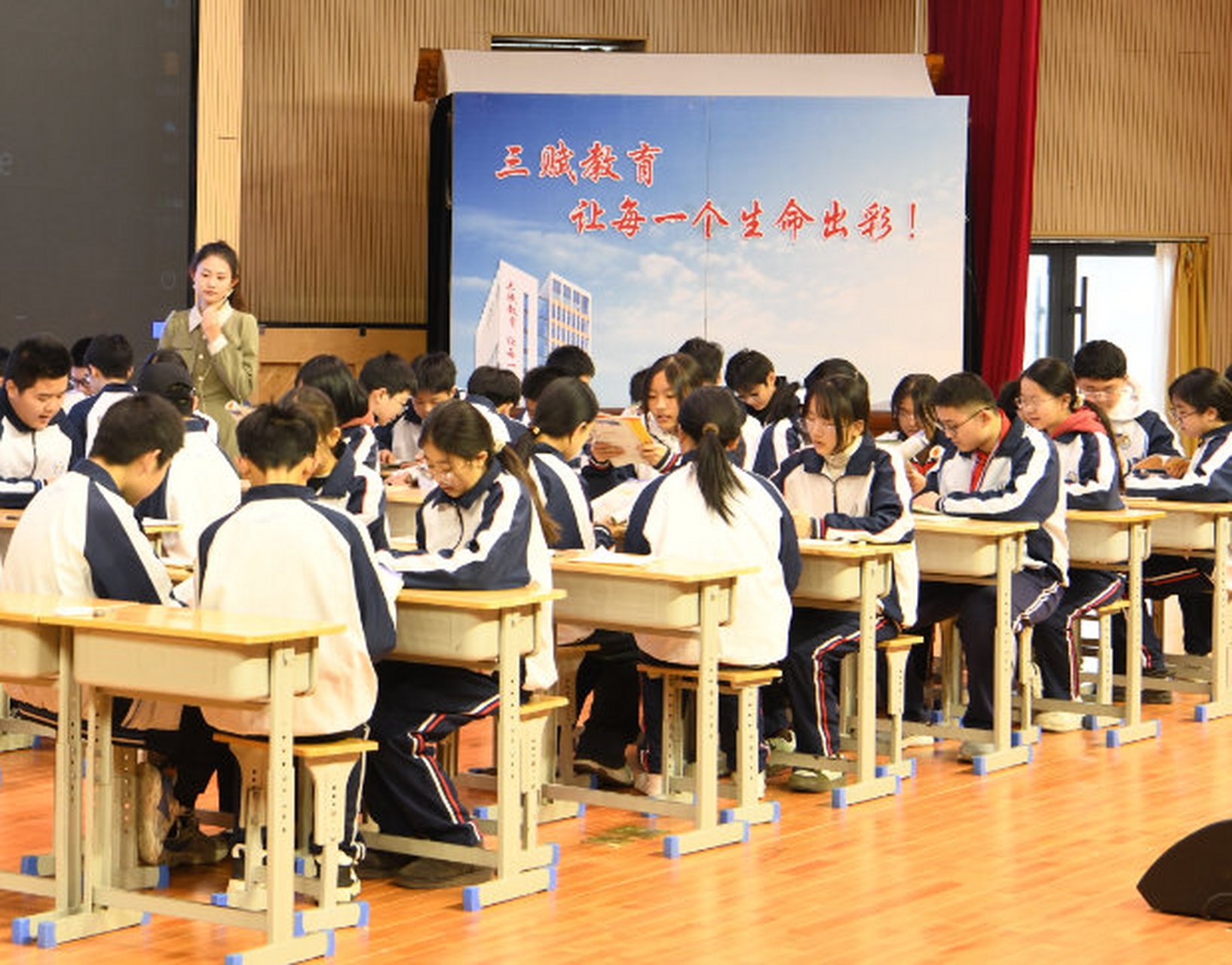 安丘市东埠中学图片