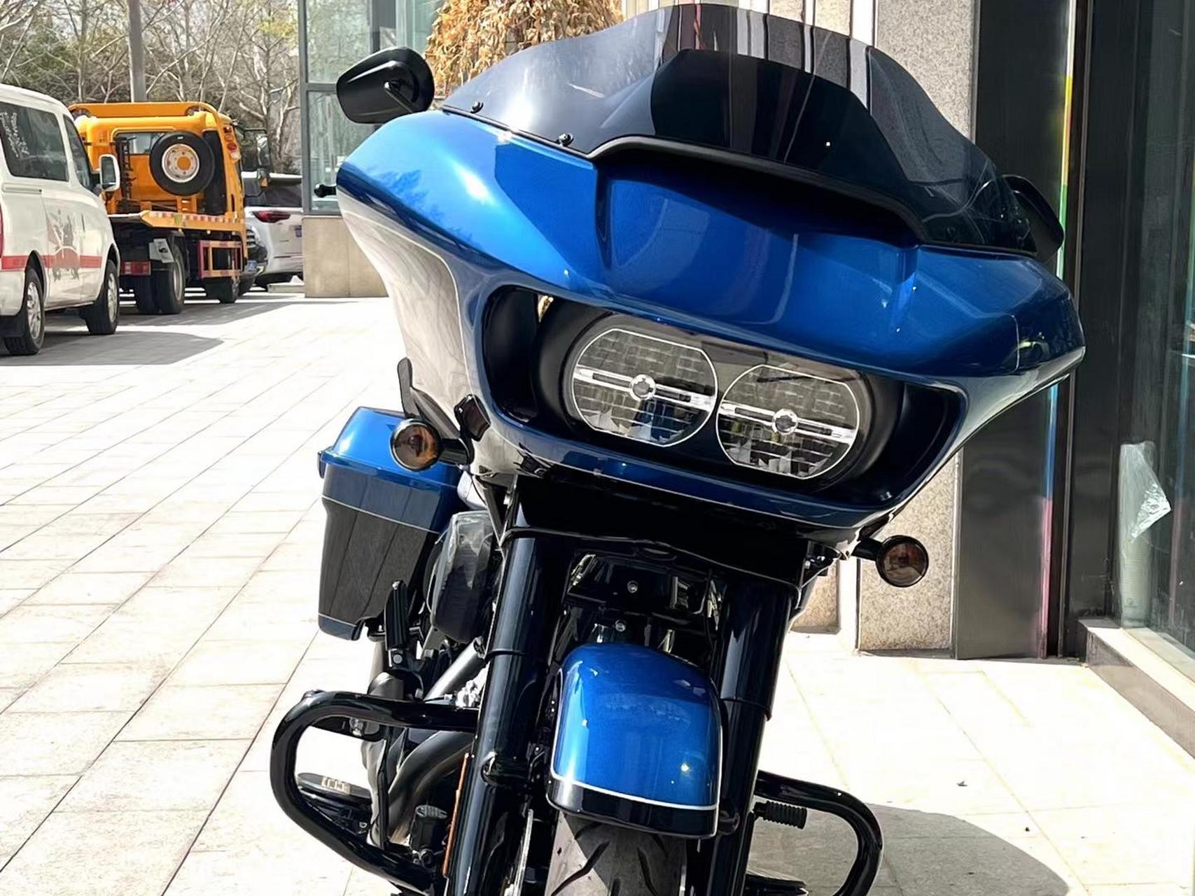 24年3月 哈雷双灯公路滑翔 原漆 一手 60km 新车状态;加装护杠 全国联